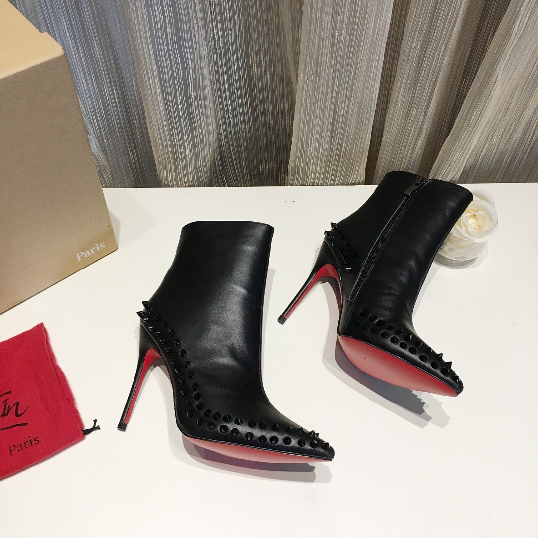 安全安いクリスチャンルブタンChristianLouboutin 靴 実物の写真 スーパーコピー必ず届く N品代引き可能国内発送後払い優良サイト